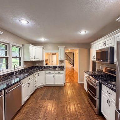 Property photo 2 of 4321 NW Briarcliff Ln