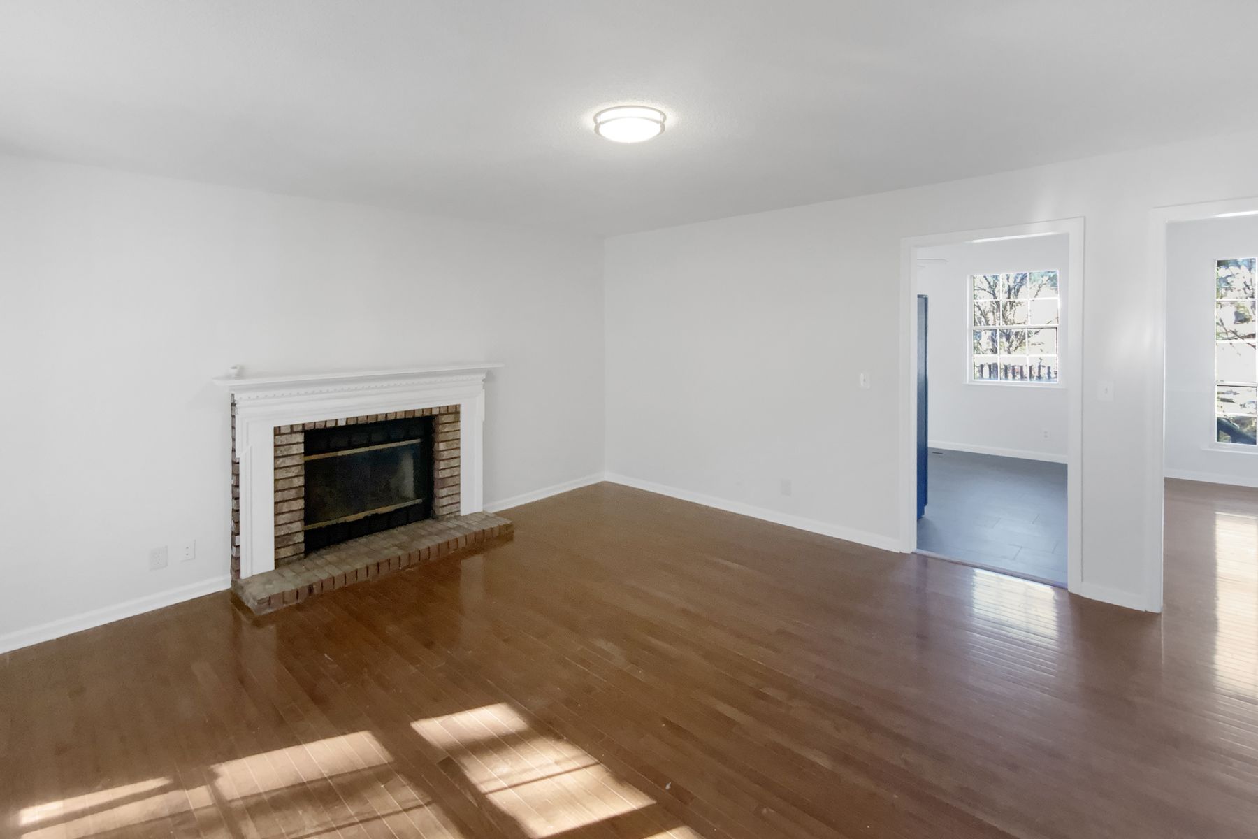 Property photo 3 of 7511 Irongate Dr