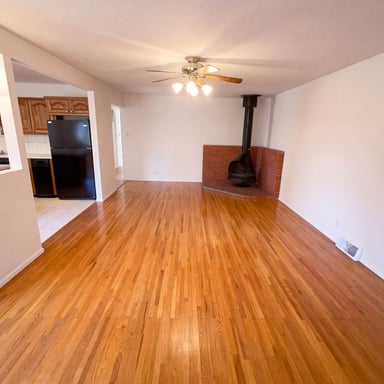 Property photo 3 of 3336 Betts Dr NE
