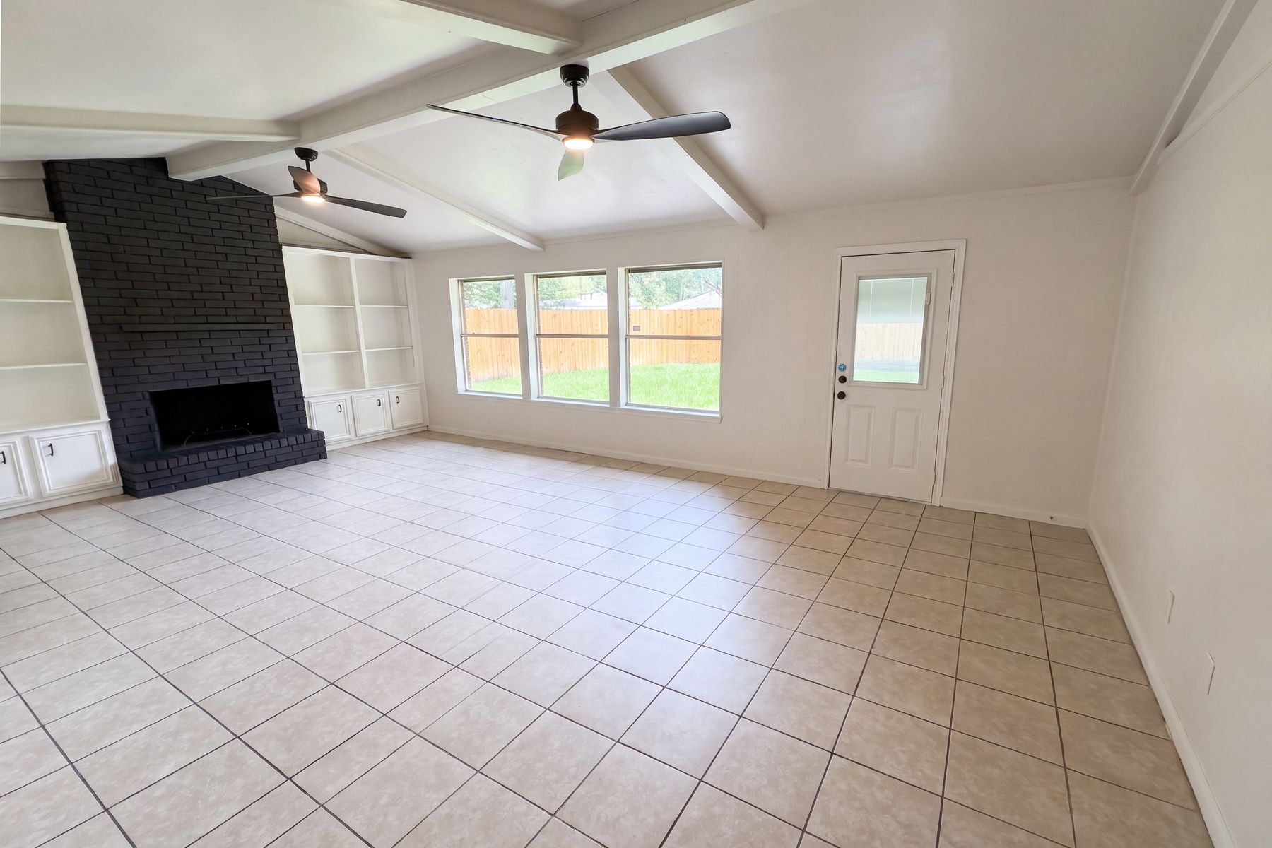 Property photo 3 of 719 Equinox St