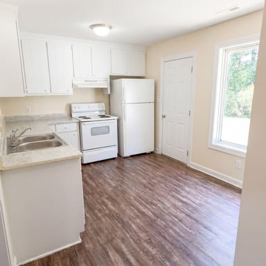 Property photo 2 of 212 Katie Dr