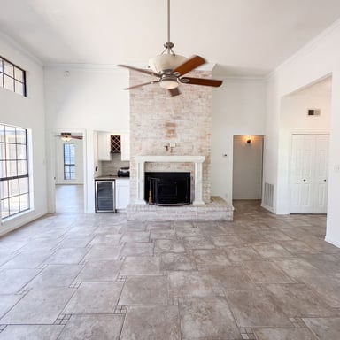 Property photo 3 of 1613 Mullins Dr