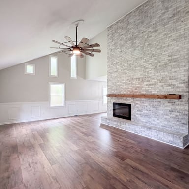 Property photo 3 of 706 Crescent Dr