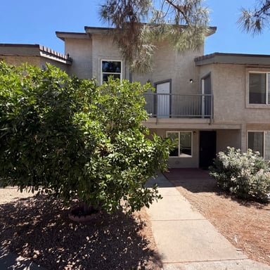 Property photo 1 of 19601 N 7th St Unit 2050