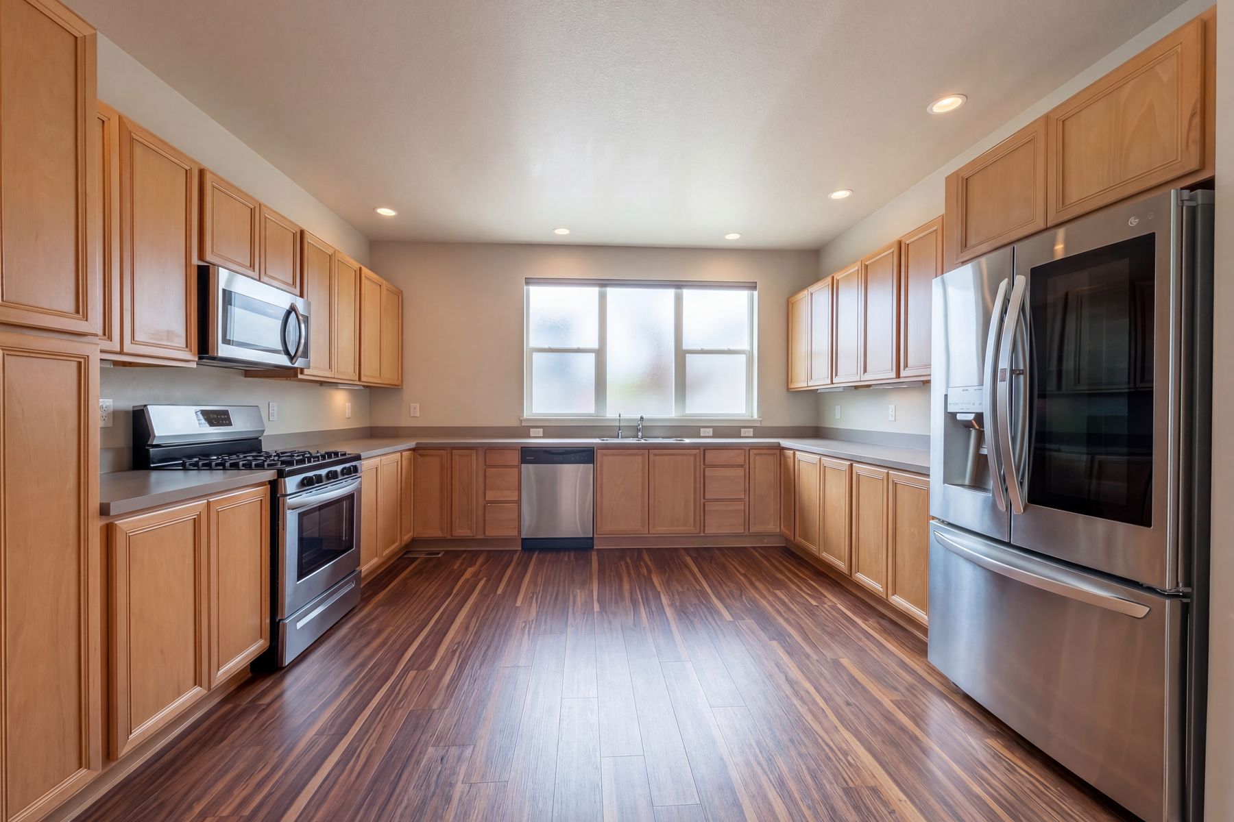 Photo 2 of 42 of 12746 River Rock Way, Longmont, CO