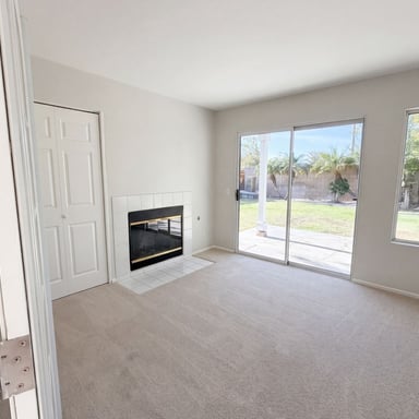 Property photo 3 of 2565 W Fairview Dr