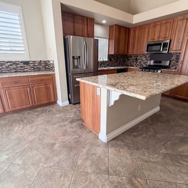 Property photo 2 of 3630 Vanderbilt Dr
