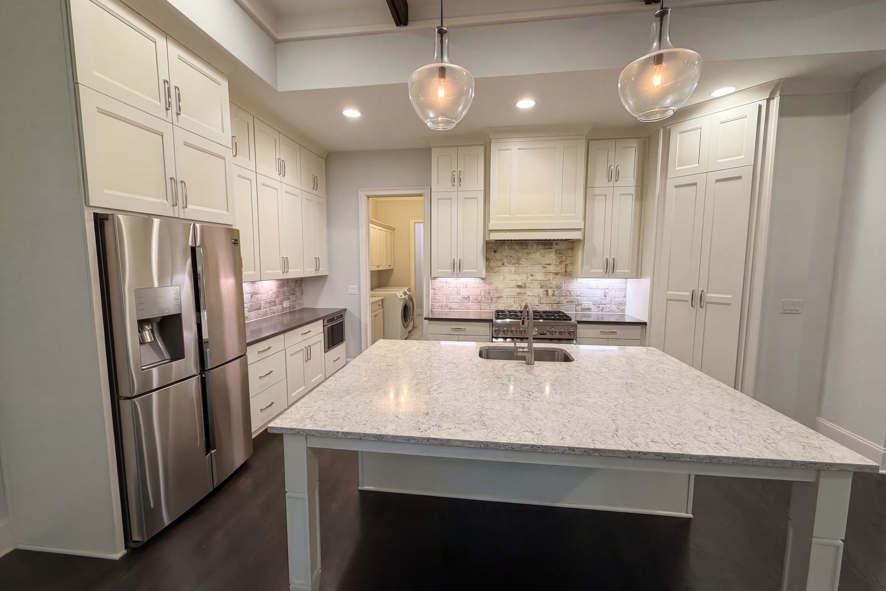 Photo 2 of 38 of 1803 Kent Ave, Dunwoody, GA