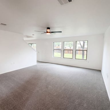 Property photo 3 of 5406 S Hearsey Dr