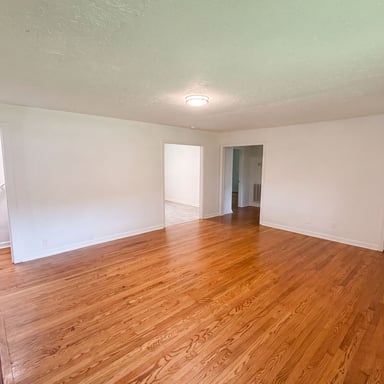 Property photo 3 of 119 Old State Cir