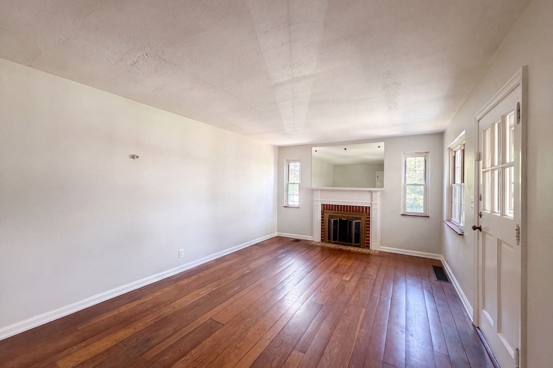 Property photo 3 of 1304 Coolidge Ave