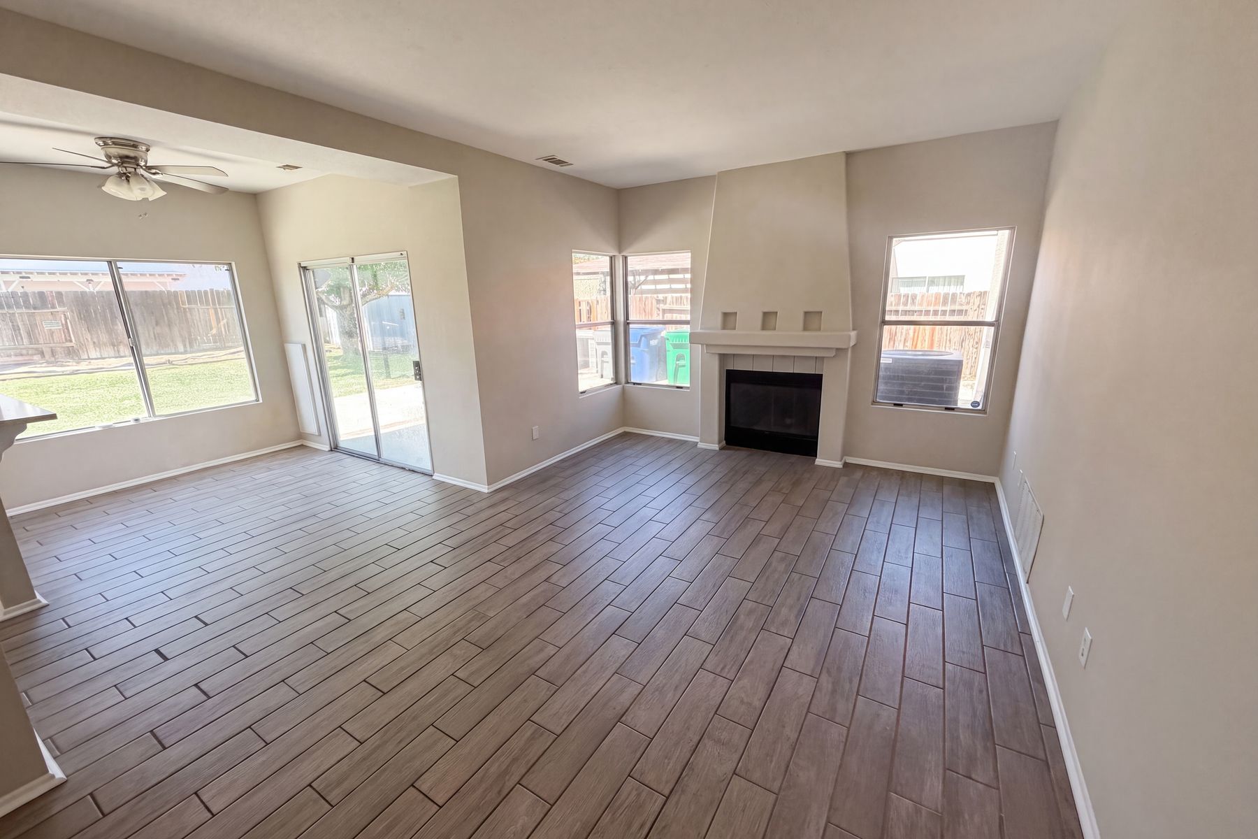 Property photo 3 of 4256 Trenton Ave