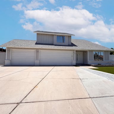 Property photo 1 of 2608 S Mollera
