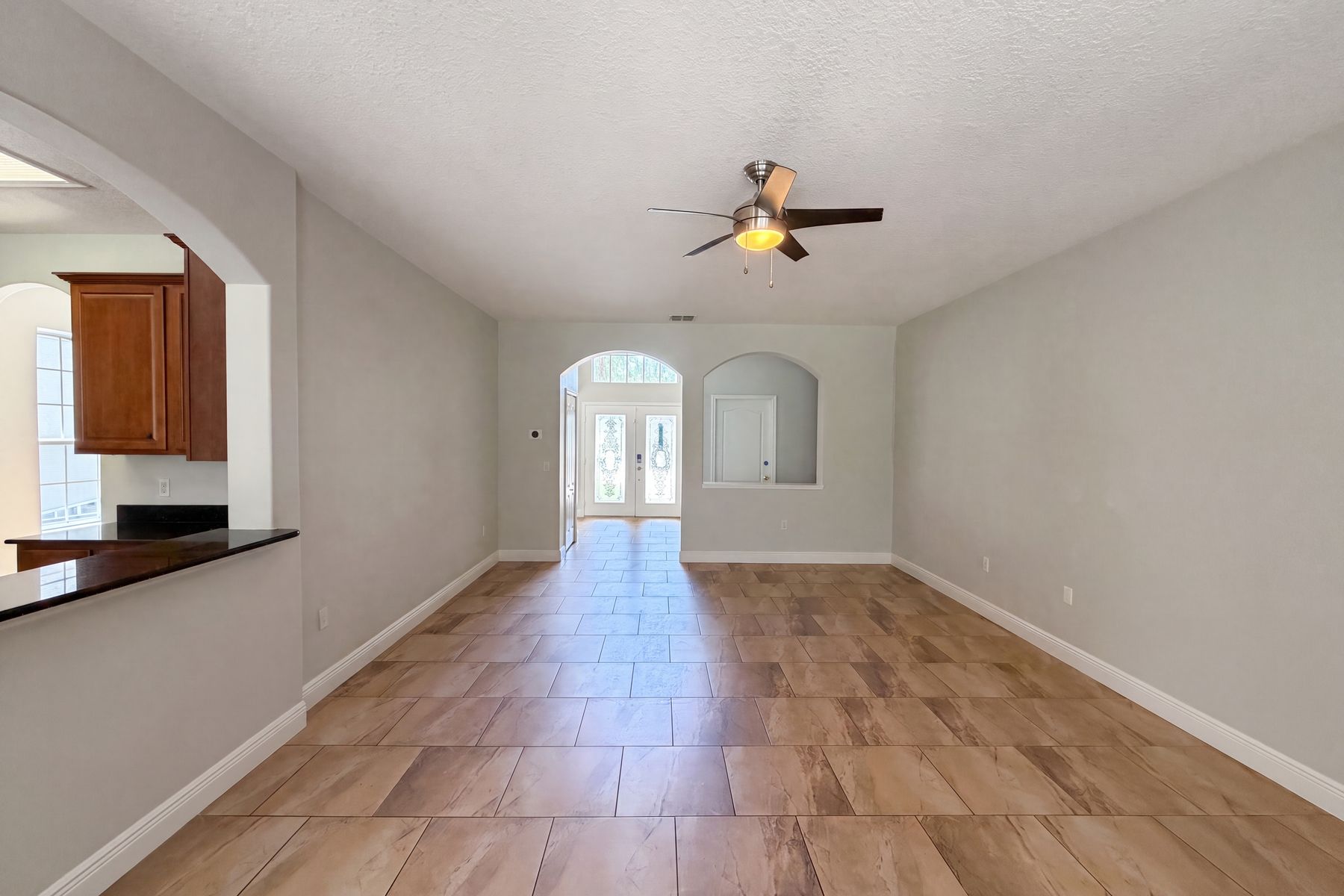 Property photo 3 of 12706 Grovehurst Ave