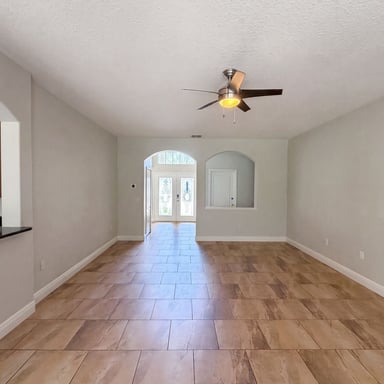 Property photo 3 of 12706 Grovehurst Ave