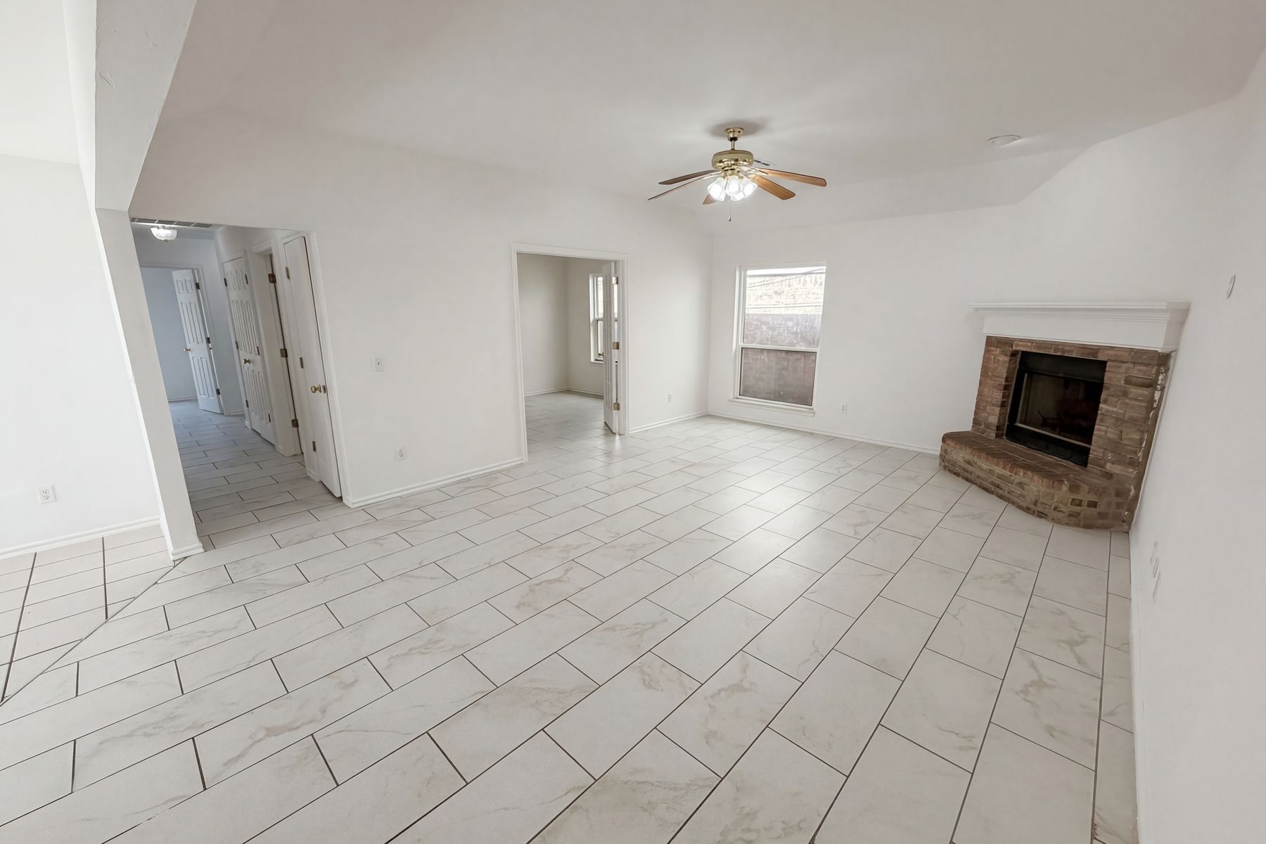 Property photo 3 of 12917 Meadows Dr