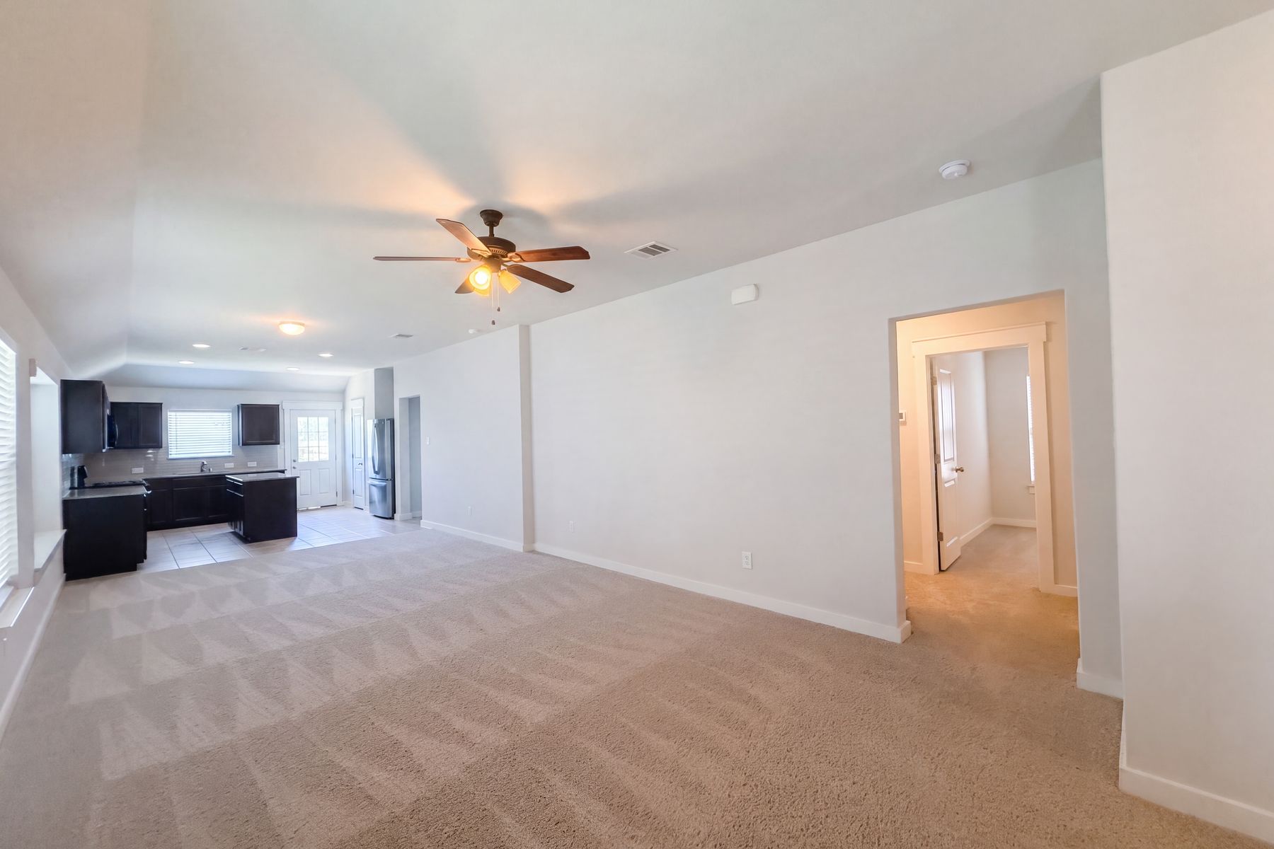 Property photo 3 of 5909 Urbano Bnd