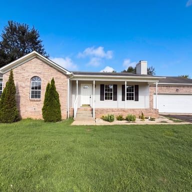 Property photo 1 of 1112 Claire Dr