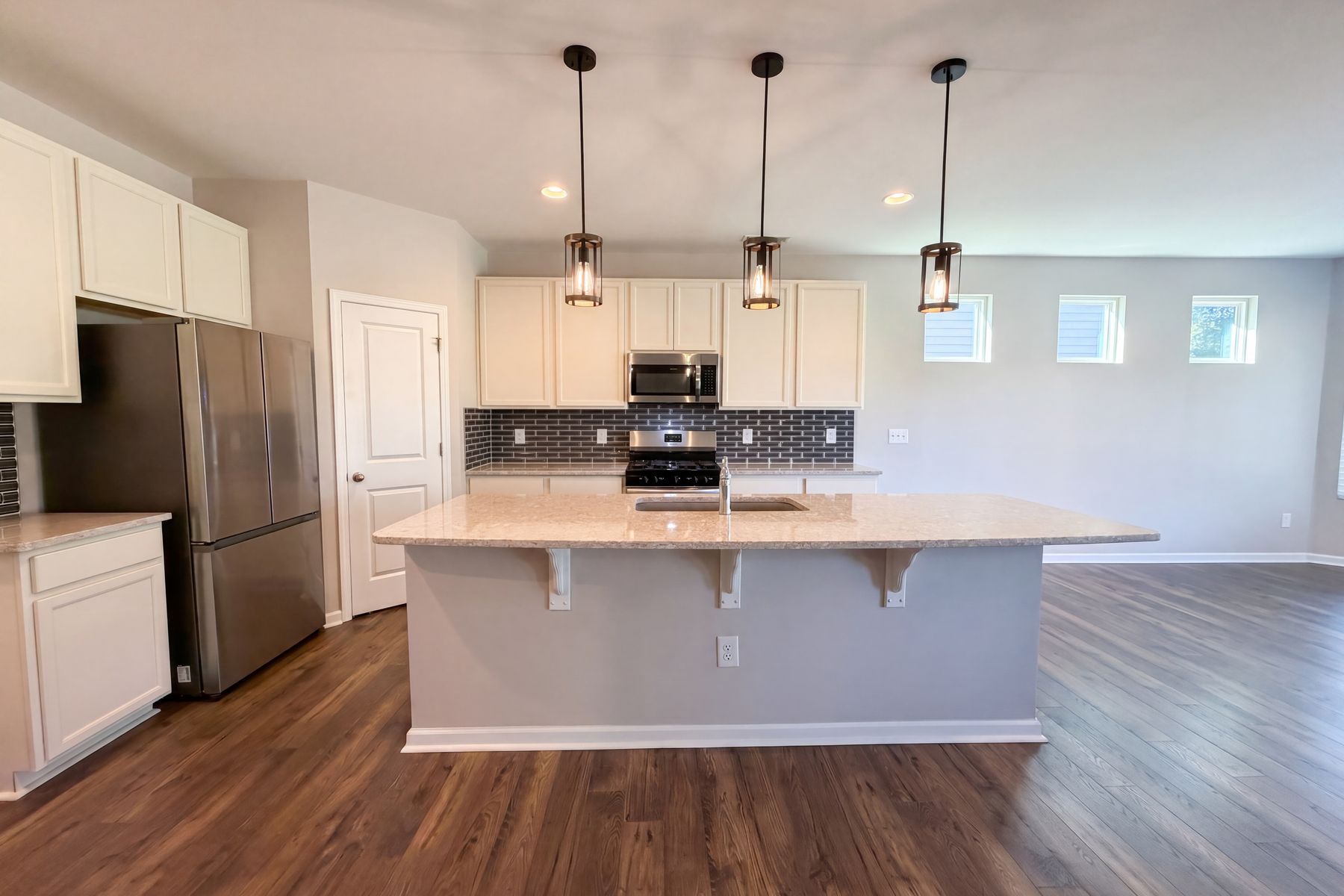 Photo 2 of 19 of 440 Shallowford Dr, Rock Hill, SC