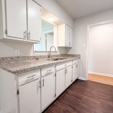 Property photo 2 of 4922 Bernadine Dr