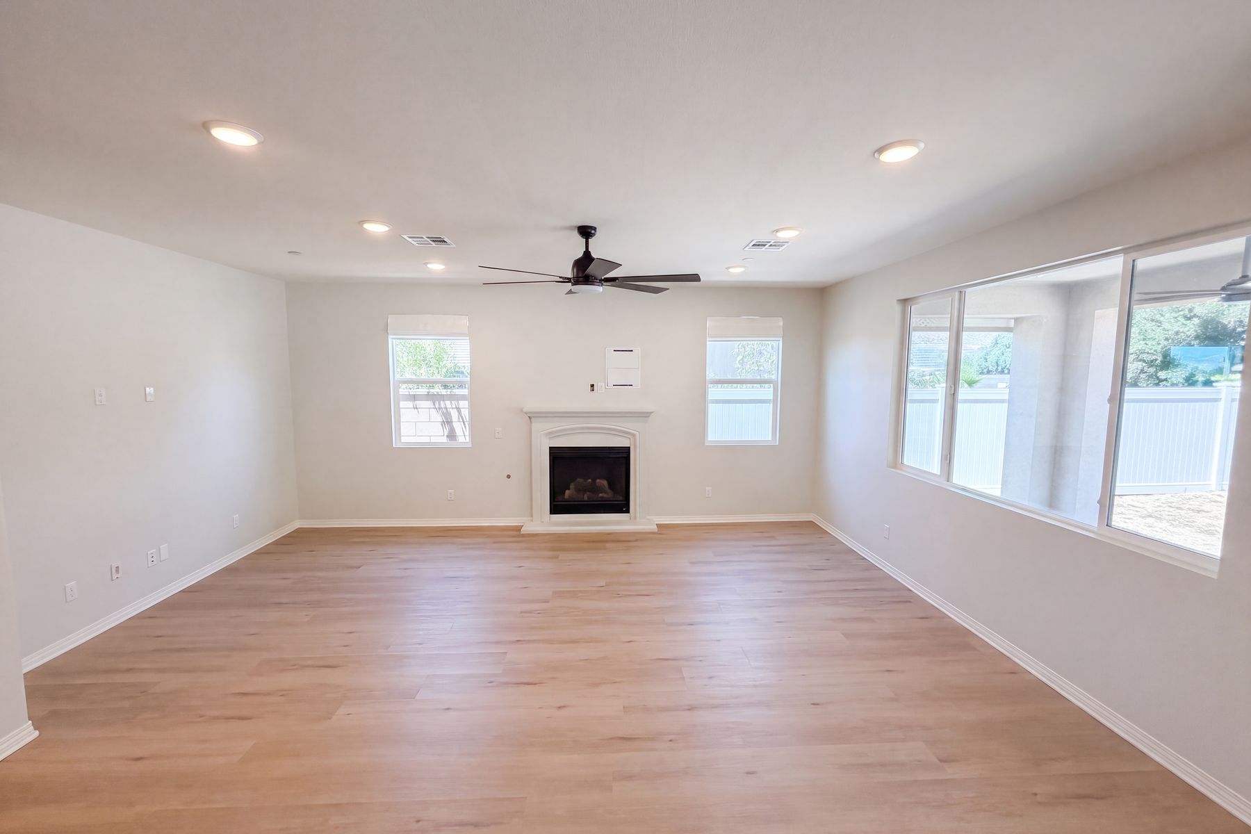 Property photo 3 of 6593 Zion Way
