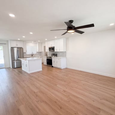 Property photo 3 of 2507 E Buffalo St
