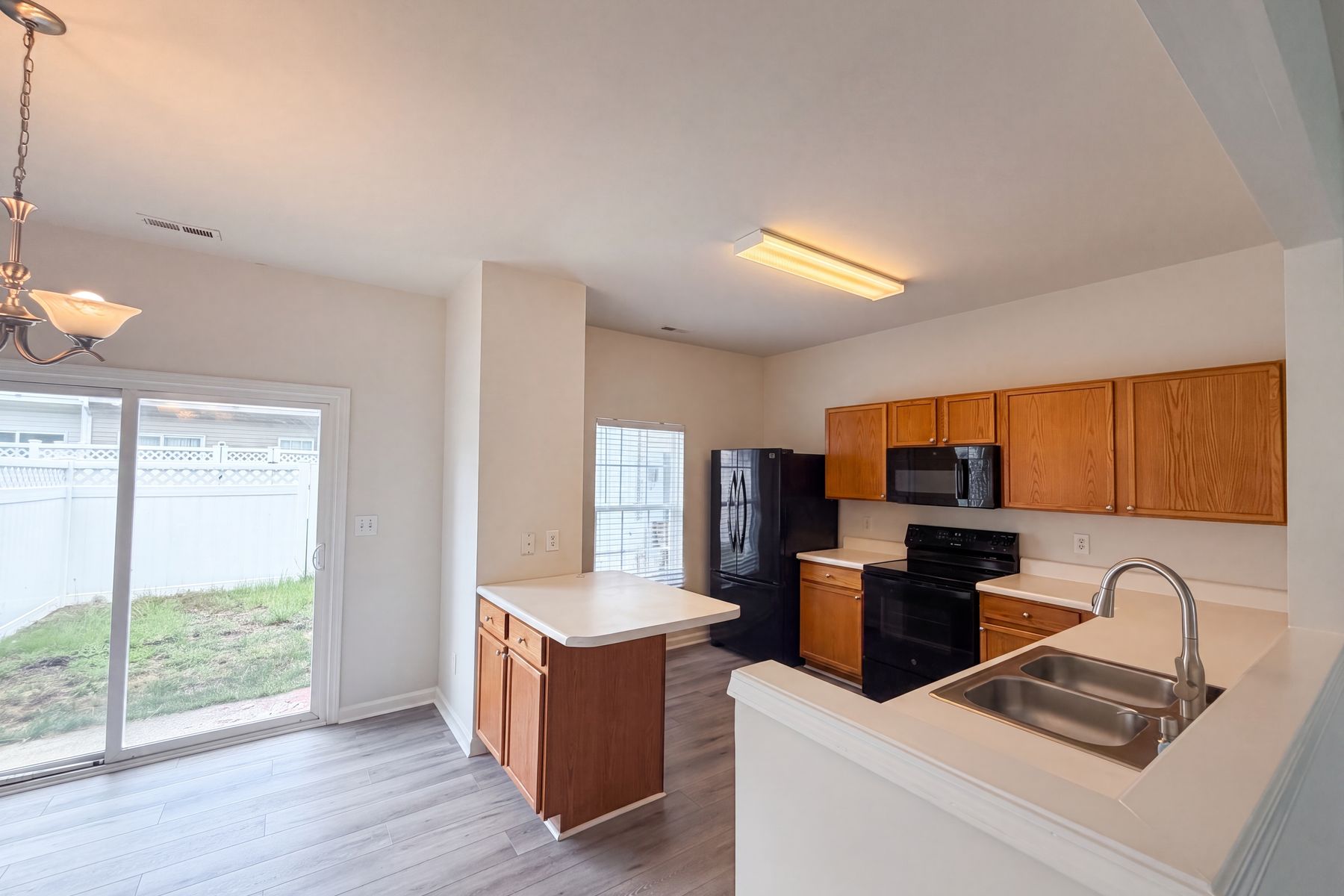 Photo 2 of 17 of 5111 Brooke Lauren Ln, Raleigh, NC