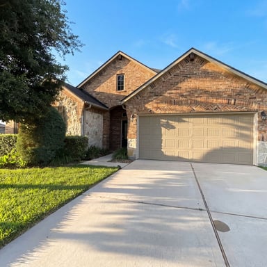 Property photo 1 of 21205 Timber Bluff Ln