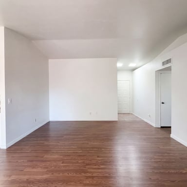 Property photo 3 of 10701 W Campbell Ave