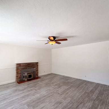Property photo 3 of 719 N Crescent Ave