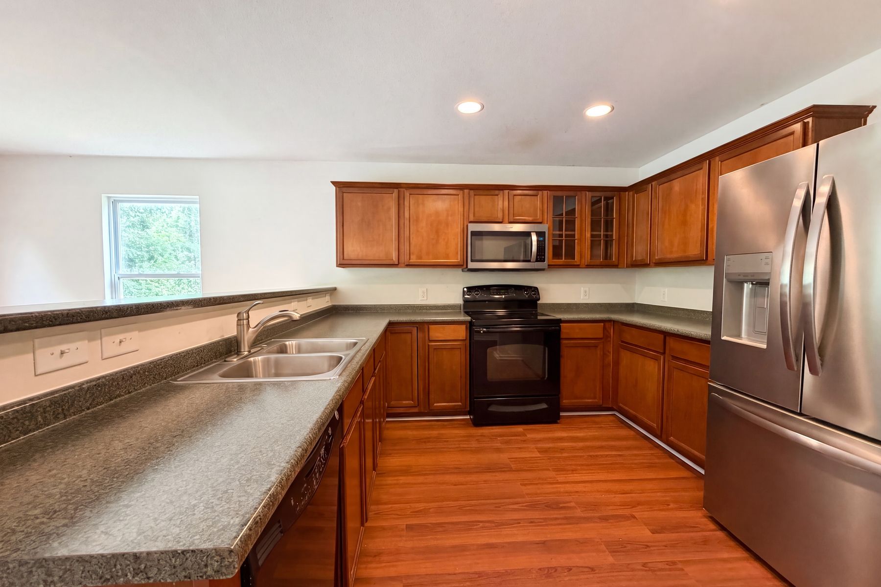 Photo 2 of 25 of 382 Kendall Dr, Winston Salem, NC