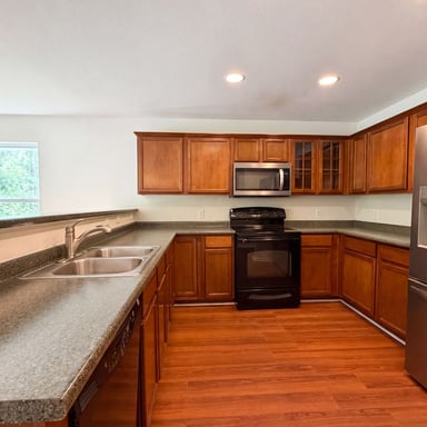 Property photo 2 of 382 Kendall Dr