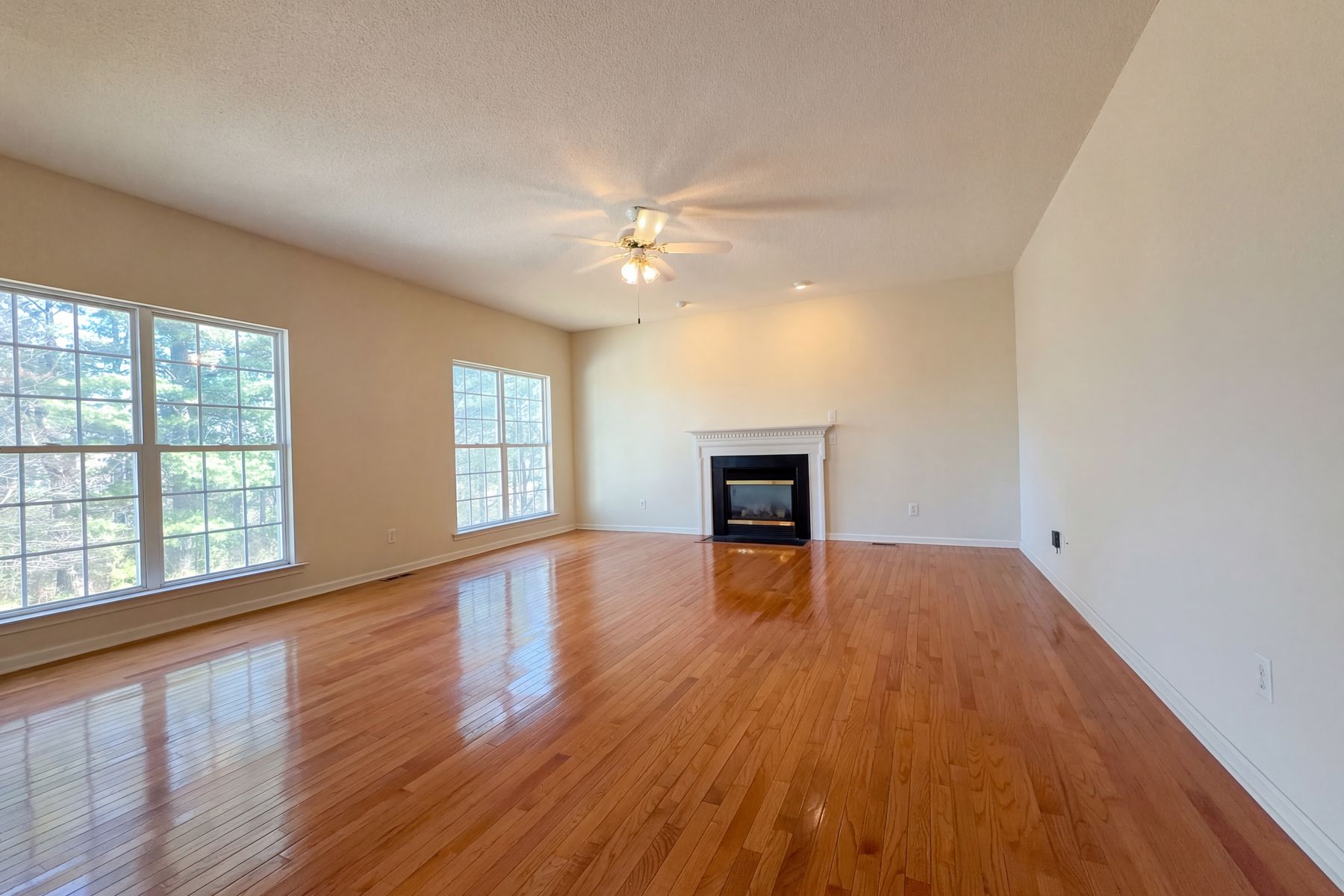 Property photo 3 of 504 Ledyard Ct