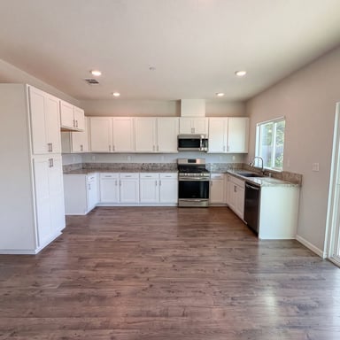 Property photo 2 of 8224 Kossum Way