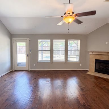 Property photo 3 of 2601 Whispering Trl