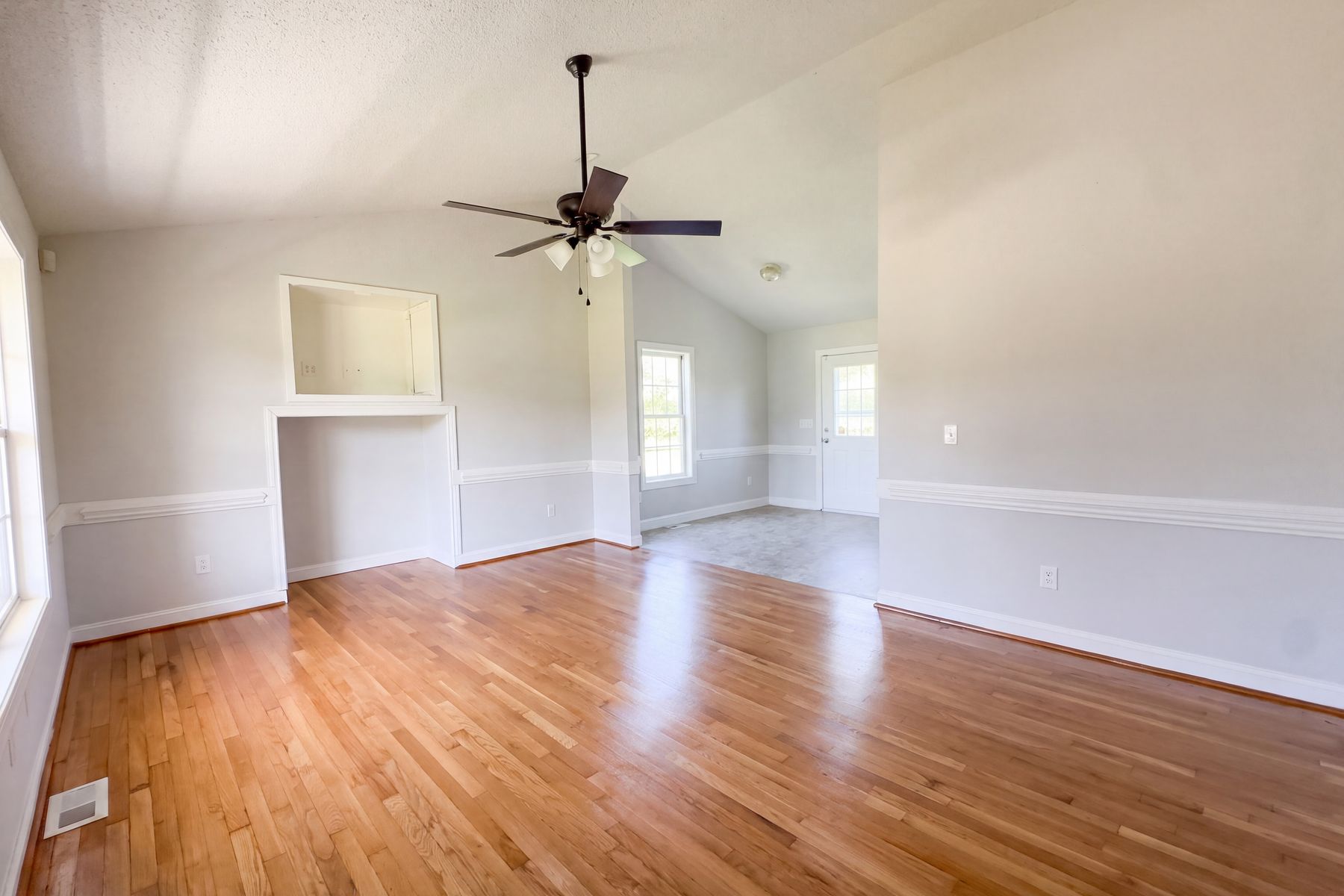 Property photo 3 of 5536 Scuppernong Rd
