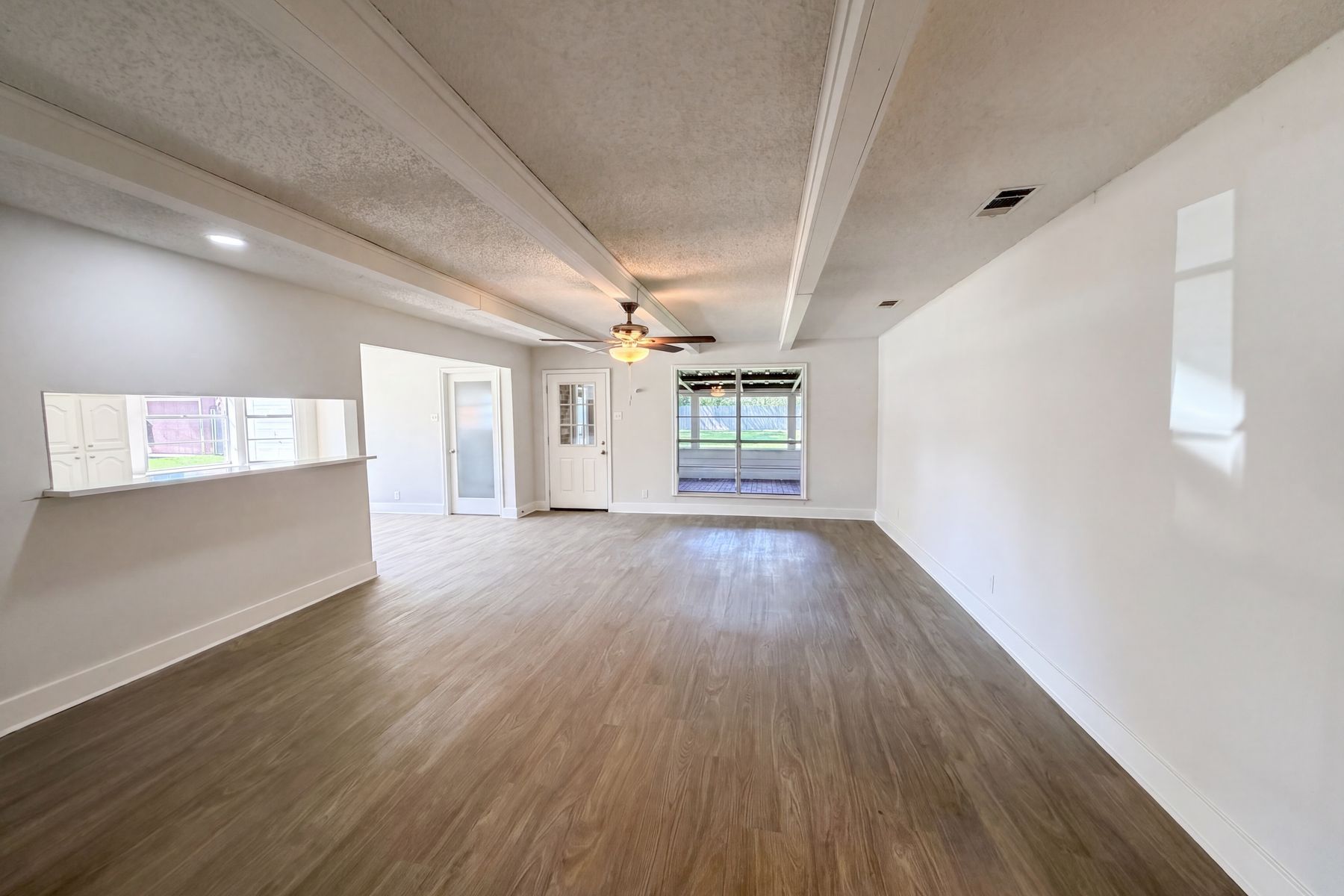 Property photo 3 of 5917 Raza Rd