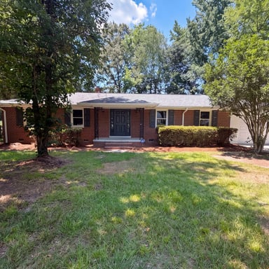 Property photo 1 of 927 Greenlawn Dr