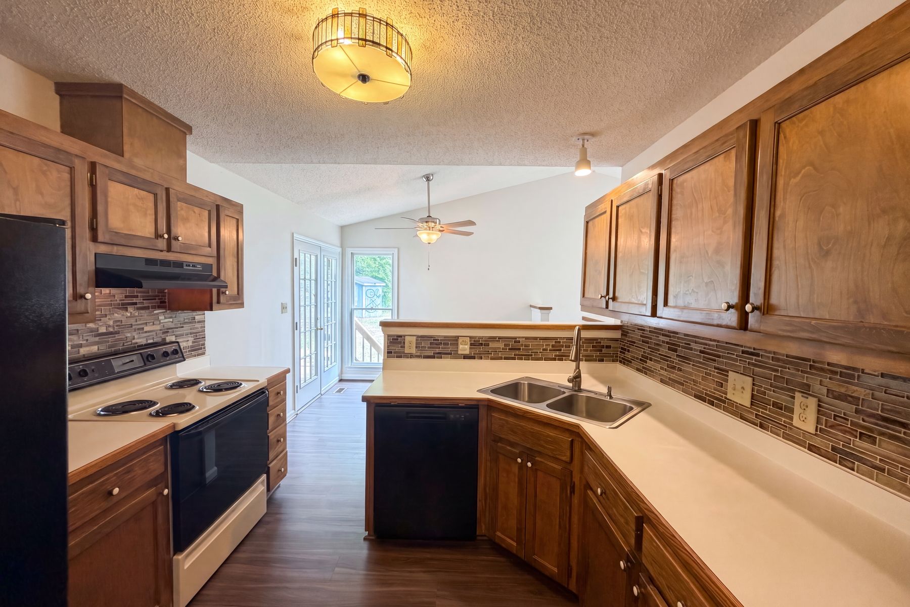 Photo 2 of 17 of 3117 Verdugo Dr, Raleigh, NC