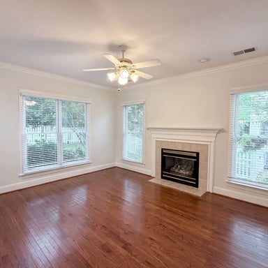 Property photo 3 of 7906 Elphin Ct