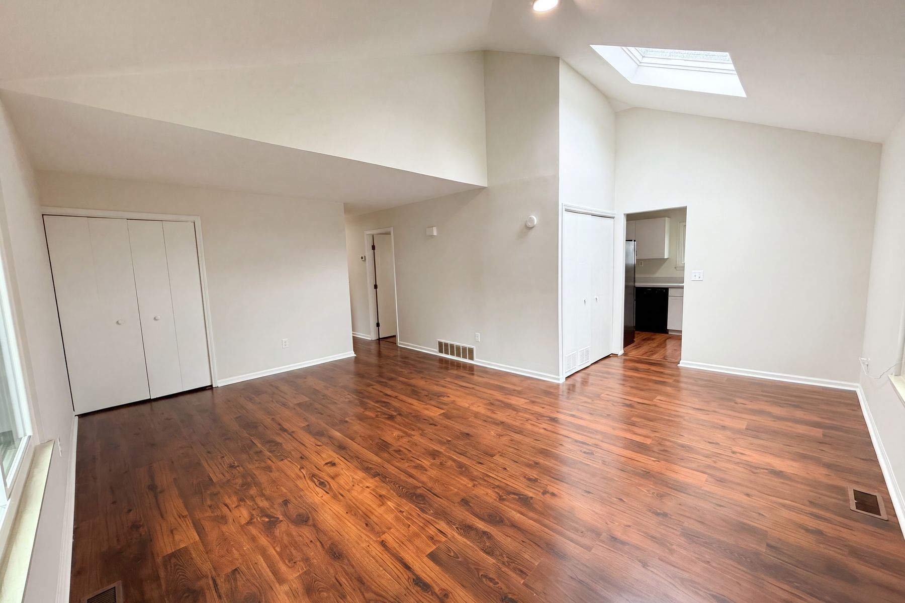 Property photo 3 of 33522 Fernwood St