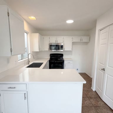Property photo 2 of 4058 W Chama Dr