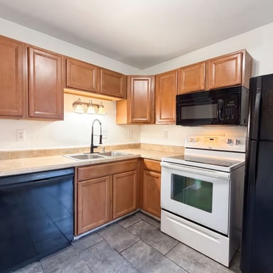Property photo 2 of 2725 Flintlock Pl