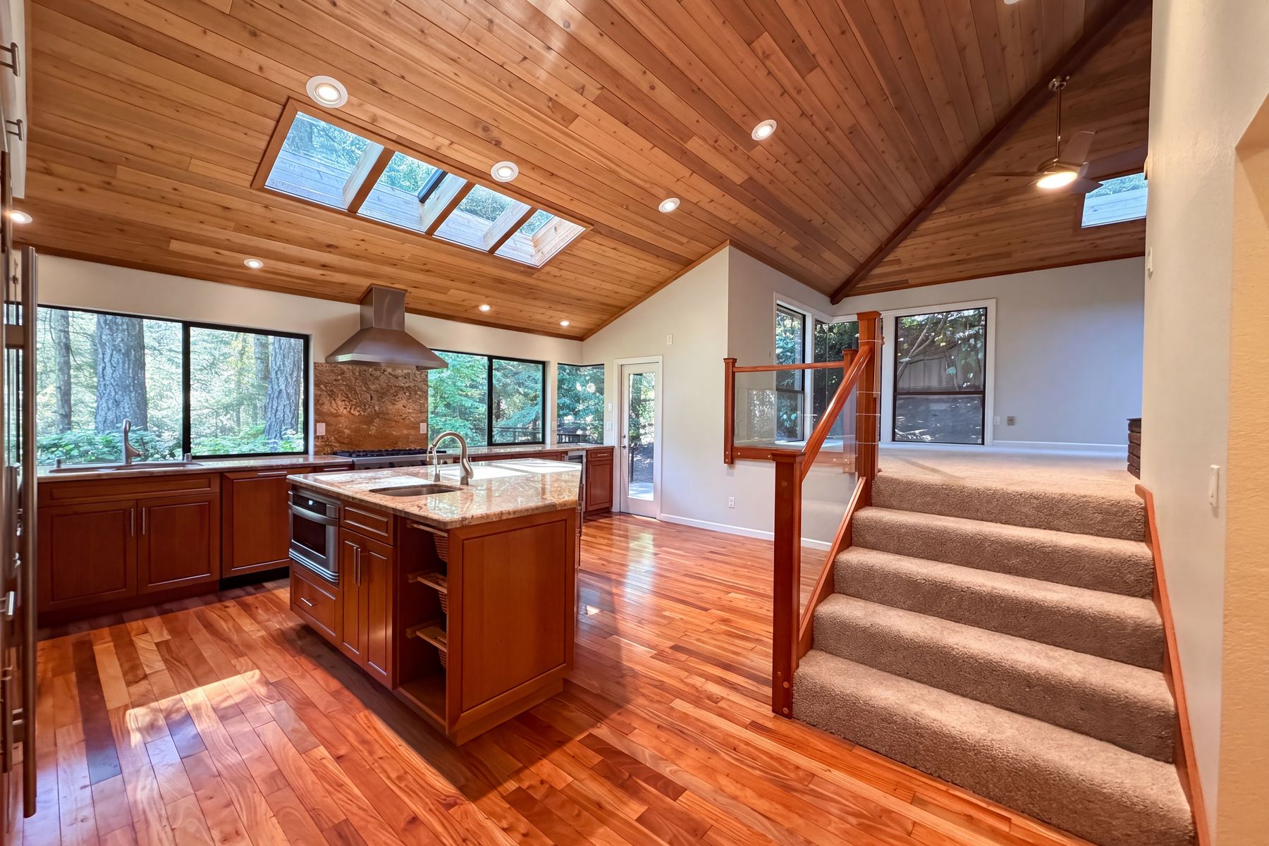Photo 2 of 47 of 815 Wild Oak Dr, Santa Rosa, CA