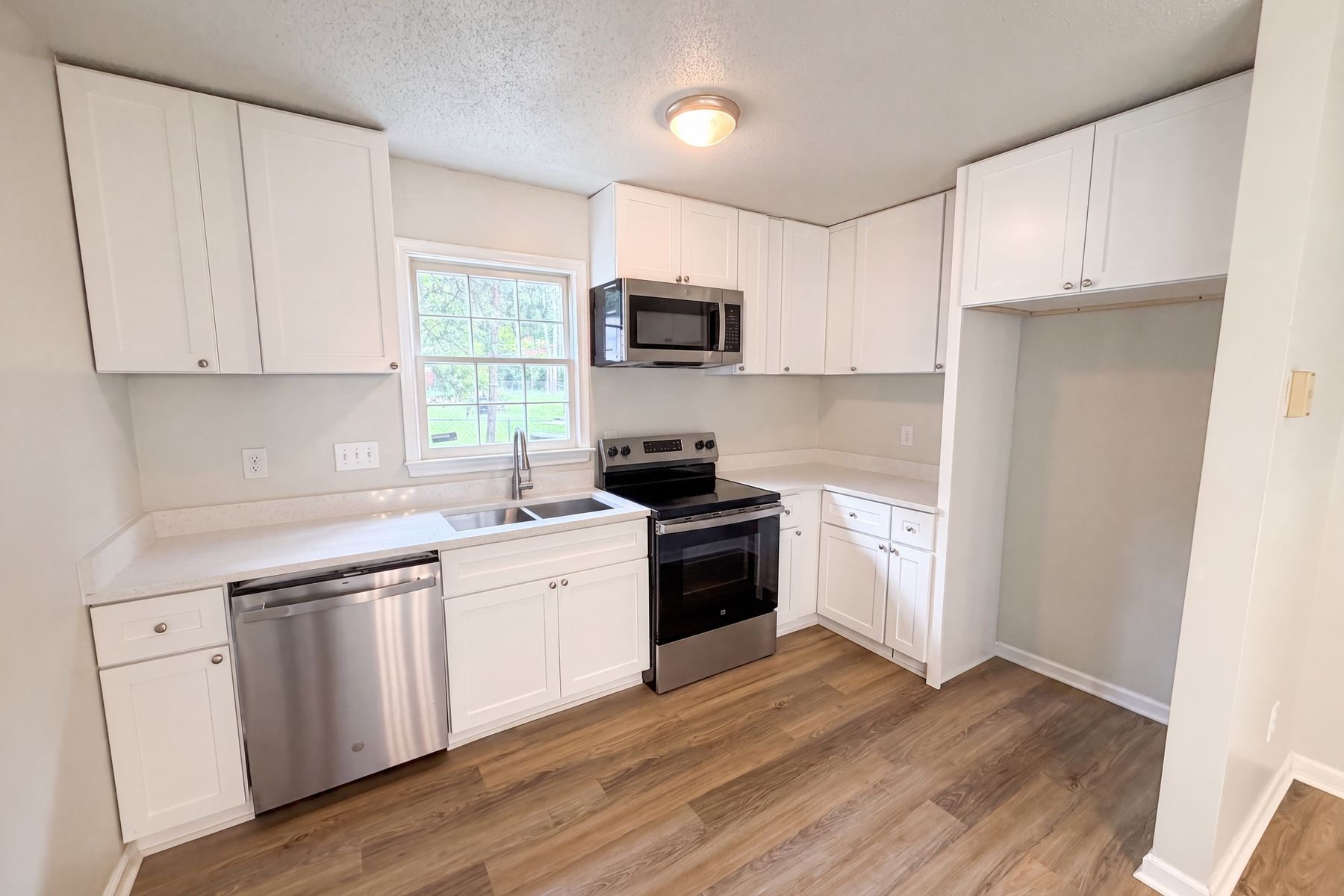 Photo 2 of 18 of 11 Chanter Ct, Durham, NC