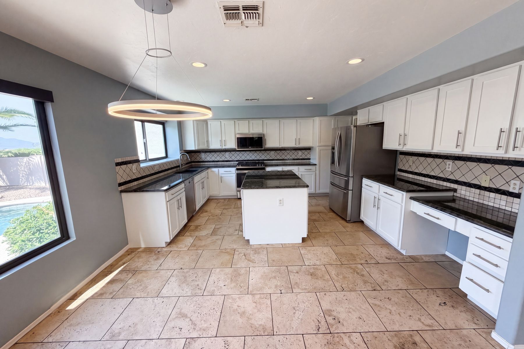 Photo 2 of 28 of 2083 W Arizona Rose Dr, Tucson, AZ