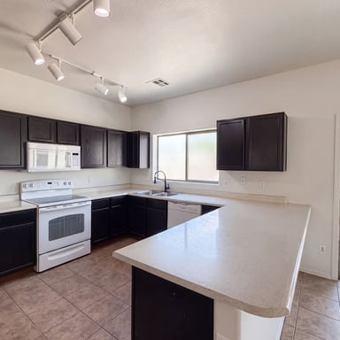 Property photo 2 of 25660 W Elwood St