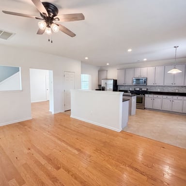 Property photo 3 of 252 Cameron St