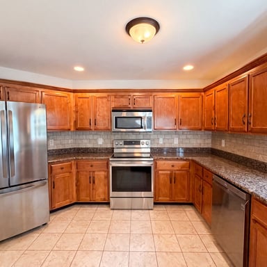 Property photo 2 of 1733 Apache Way