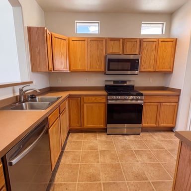 Property photo 2 of 1444 Peppoli Loop SE